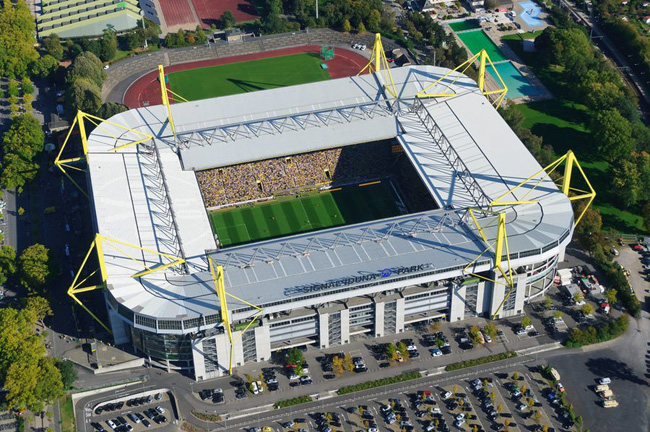Футбольные стадионы с высоты птичьего полета, Вестфален, фото