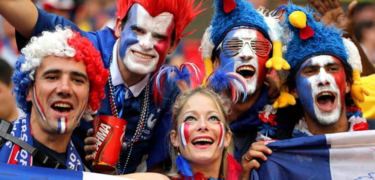 Фанаты сборной Франции ответили гимном на теракты