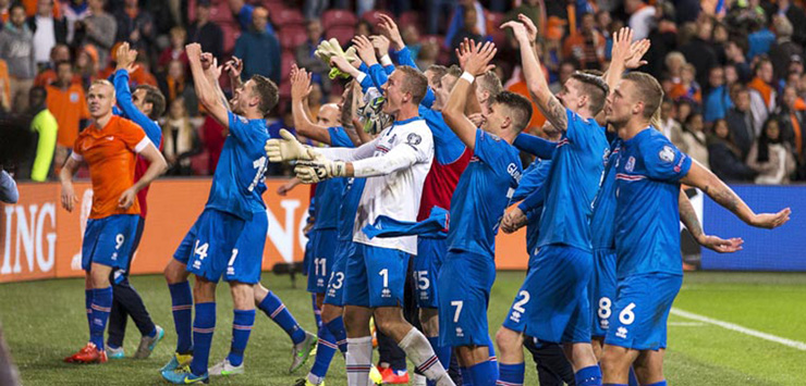 Празднование сборной Исландии в Голландии