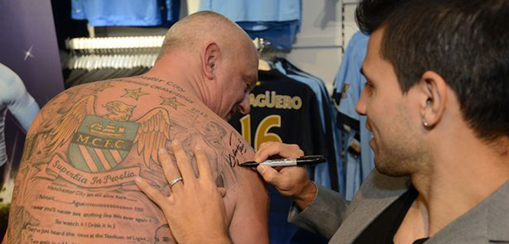 Арабские шейхи помогут болельщикам Ман Сити избавиться от татуировок