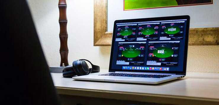 Как скачать онлайн-покер на компьютер и играть в бесплатном режиме?